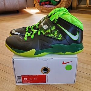 Men's Nike Lebron Zoom Soldier VII PP Size 10